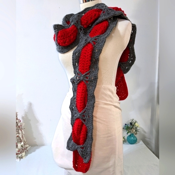 Younique as You Are! Double Scarf HANDCRAFTED Crochet - Picture 3 of 10